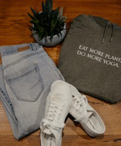→ Hoodie - Do more yoga | Yoga Kleidung | Plant based | Nachhaltige Fair Fashion. Pullover aus 85% Bio-Baumwolle + 15% recyceltes Polyester.←